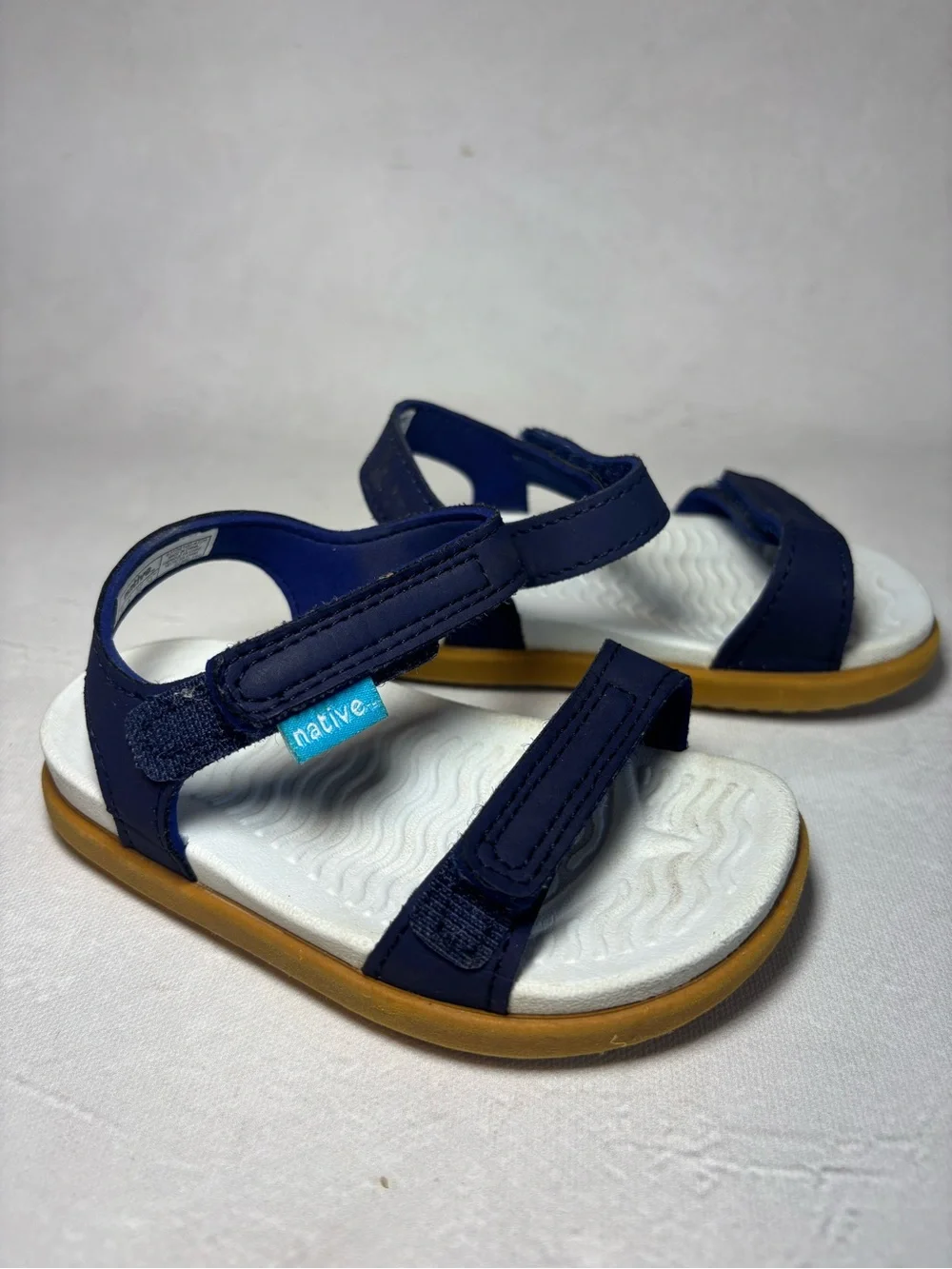 Native Kids Navy and White Sandals with Tan Sole, size 6 US toddler, waterproof